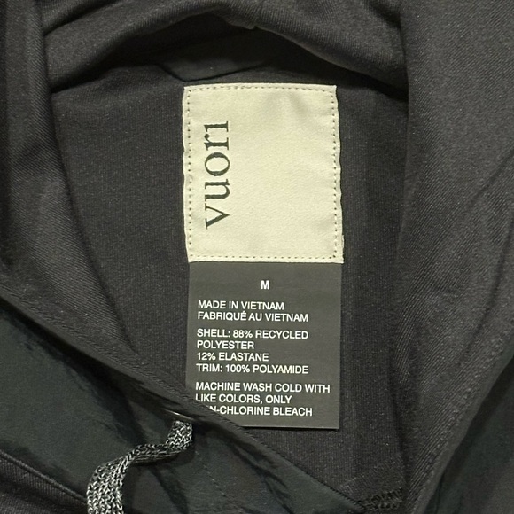 Vuori Sunday Element Hoodie in Black Size Medium - Picture 4 of 16